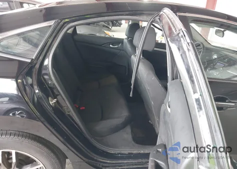 2017 Honda Civic Lx z USA, uszkodzony, nr VIN 2HGFC2F53HH543688